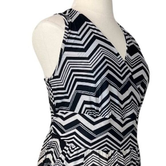 French Connection NEW Black Tan Chevron Surplice Wide Waistband Maxi Dress 1X - Picture 6 of 11